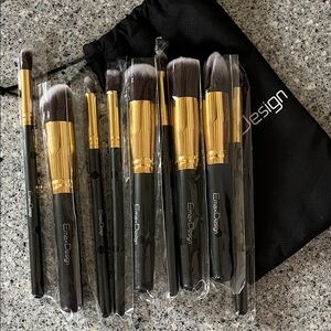 Emax Design Makeup Brush Set with Gold Accents